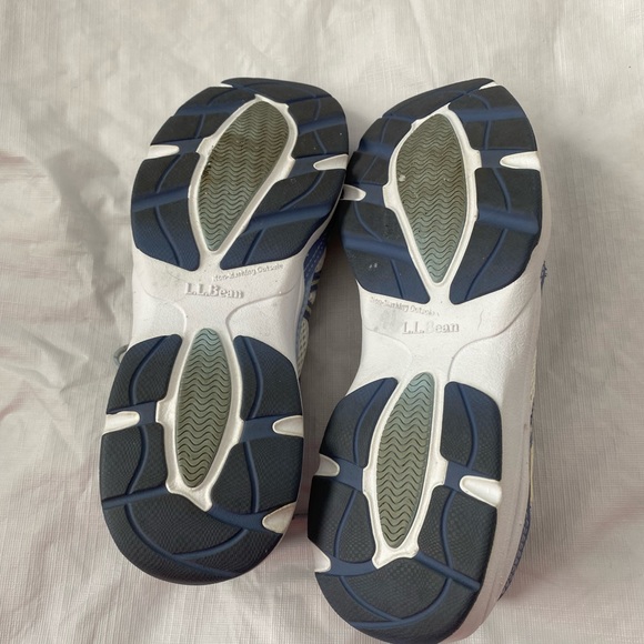 L L Bean lightweight sneaker - Picture 3 of 7
